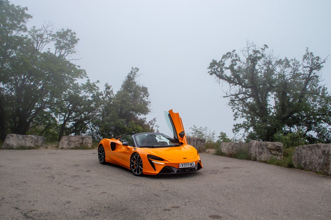 McLaren Artura Spider 2024