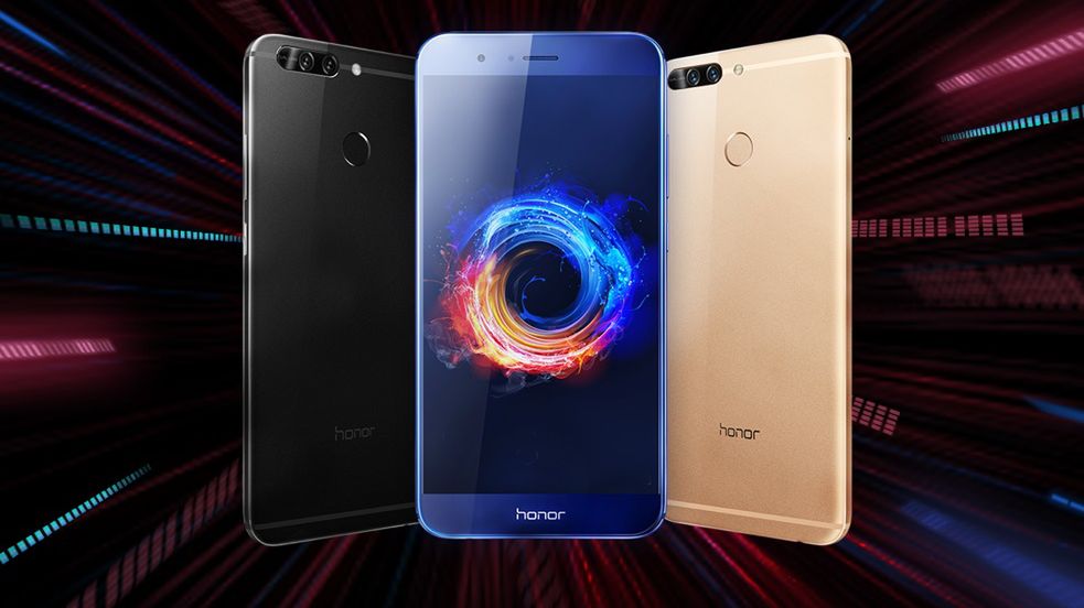 Honor 8 Pro to tańszy odpowiednik Huaweia P10. Ma 6 GB RAM-u i "pojawił" się także w Polsce 1