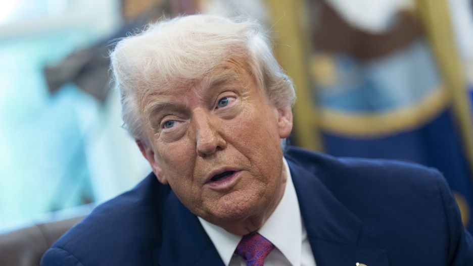 US President Donald J Trump announces he has selected the path forward for his ambitious Golden Dome missile defense shield, in the Oval Office of the White House in Washington, DC, USA, 20 May 2025. EPA/CHRIS KLEPONIS / POOL Dostawca: PAP/EPA.