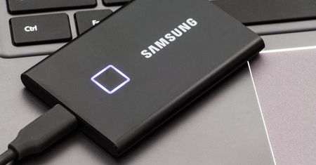Dane na wyciągnięcie palca - test przenośnego dysku Samsung Portable SSD T7 Touch