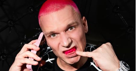 Homofob zwyzywał Barta Pniewskiego, a potem uciekł. Milioner grzmi: "Każdy ma prawo sypiać, z kim chce"