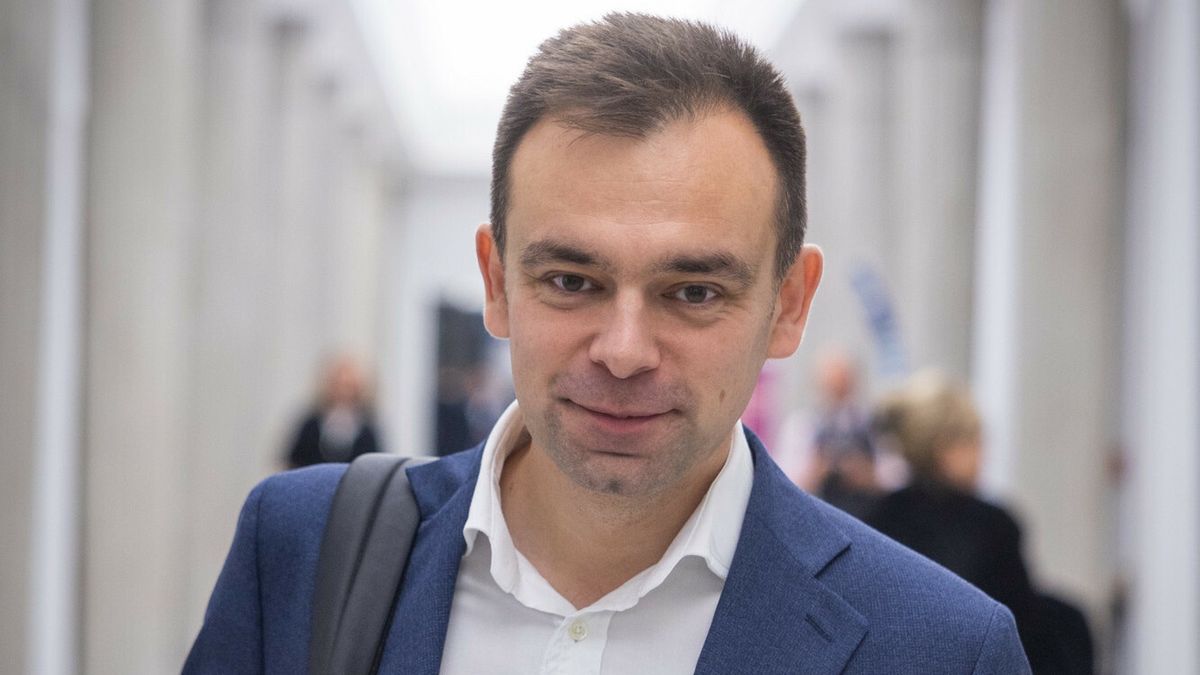 Podwyżki dla nauczycieli już w styczniu? Polityk KO zabiera głos 