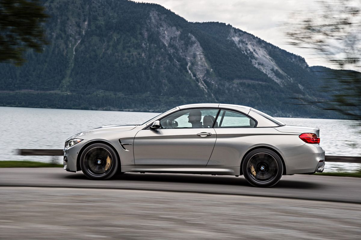 Ogromna galeria zdjęć z kabrioletem BMW M4 109