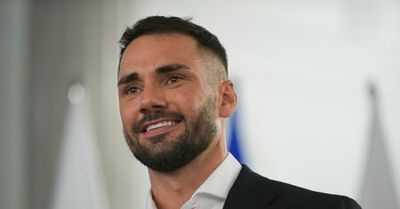 Wpadka nowego posła. Uciekał przed dziennikarzami w Sejmie