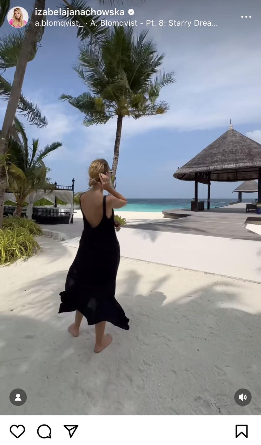 Izabela Janachowska postawiła na model z odkrytymi plecami 