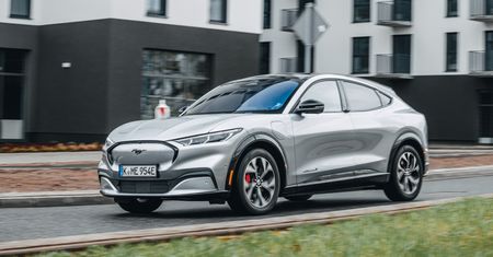 Ford wydziela swoje biznesy. Elektryki i auta spalinowe będą powstawać osobno