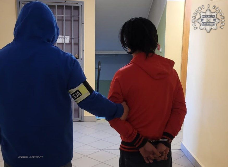 Atak nożem i siekierą w Częstochowie. 40-latkowi grozi dożywocie za próbę zabójstwa znajomego