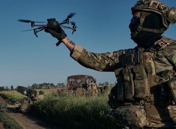 Ukraina pracuje nad dronami FPV. Będą przenosić ładunki moździerzowe
