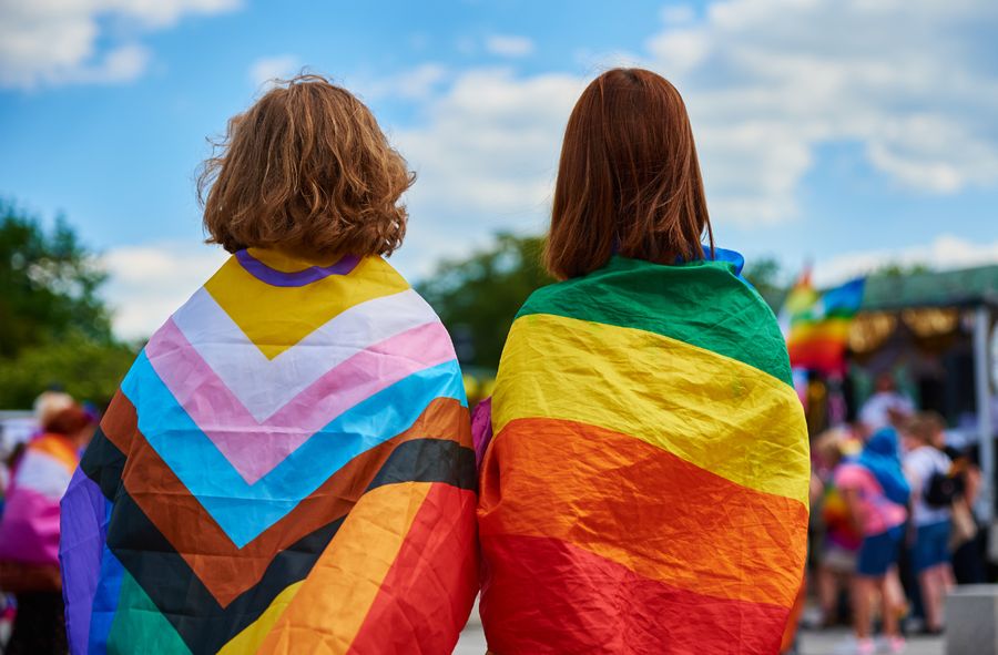 Parafia organizuje nagonkę na bibliotekę za wspieranie LGBT