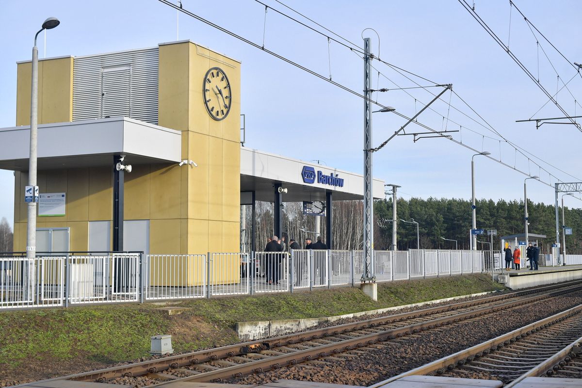 Nowy dworzec w Barchowie - jeden z dwóch w województwie mazowieckim, oddanych w poniedziałek do użytku