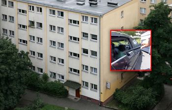 Usłyszeli krzyki mężczyzny dobiegające z auta. Uratowano go w ostatniej chwili