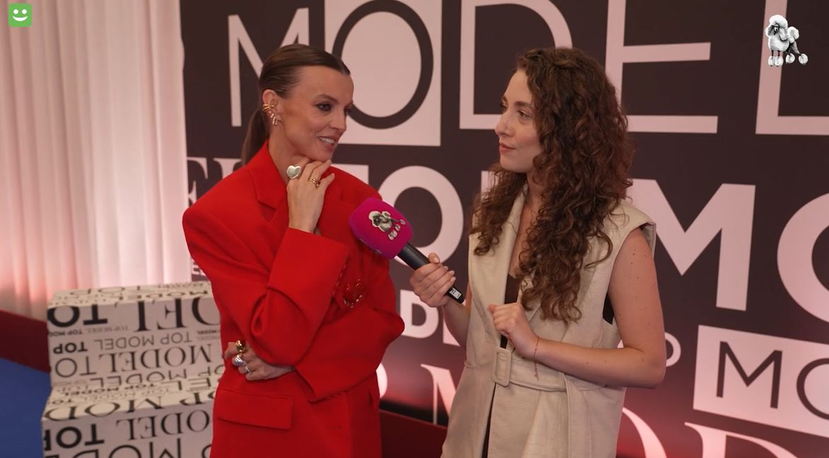 Syn Katarzyny Sokołowskiej uczy się języka angielskiego 