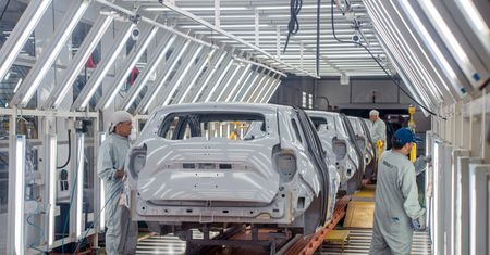 Produkcja w europejskim przemyśle rośnie najszybciej od marca 2022 roku