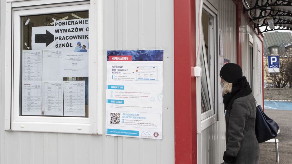 Koronawirus w Polsce. Ministerstwo Nauki i Edukacji o testach przesiewowych dla nauczycieli