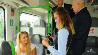 Nie ma komu pracować na kolei. Ratunek jest właściwie tylko jeden