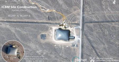 Satelita uchwycił, co Chińczycy mają na pustyni. Świat może się bać
