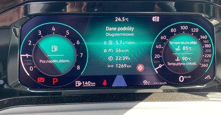 Test: Volkswagen Golf 1.5 eTSI - tak oszczędny, że znów nie uwierzycie