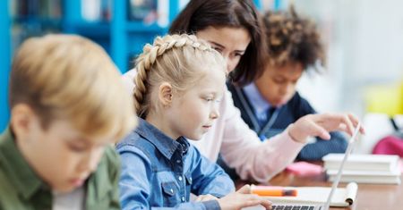 Jak wybrać korepetycje z języka angielskiego dla dziecka? Aleksandra Snuzik, Academic Manager Tutlo4Kids & Tutlo4Teens, Tutlo