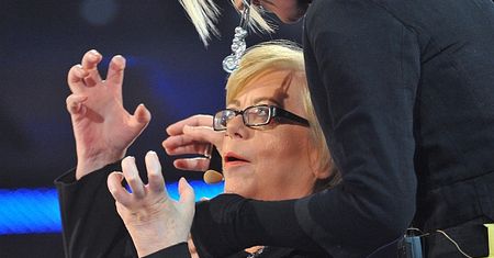 Pali ponad DWIE PACZKI DZIENNIE!