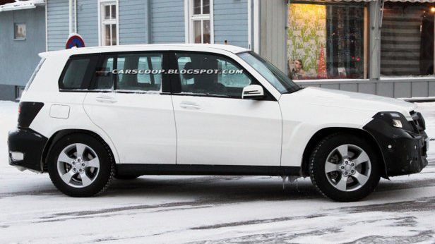 2013-Mercedes-Benz-GLK