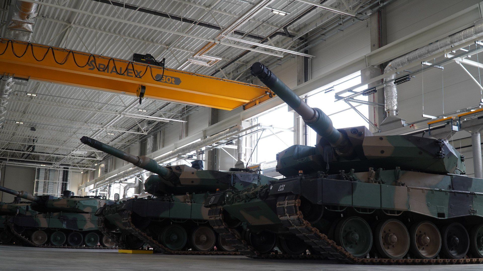 Gigantyczna i historyczna umowa dla zbrojeniówki na Śląsku. Tutaj znów będą produkować najnowocześniejsze czołgi dla polskiej armii