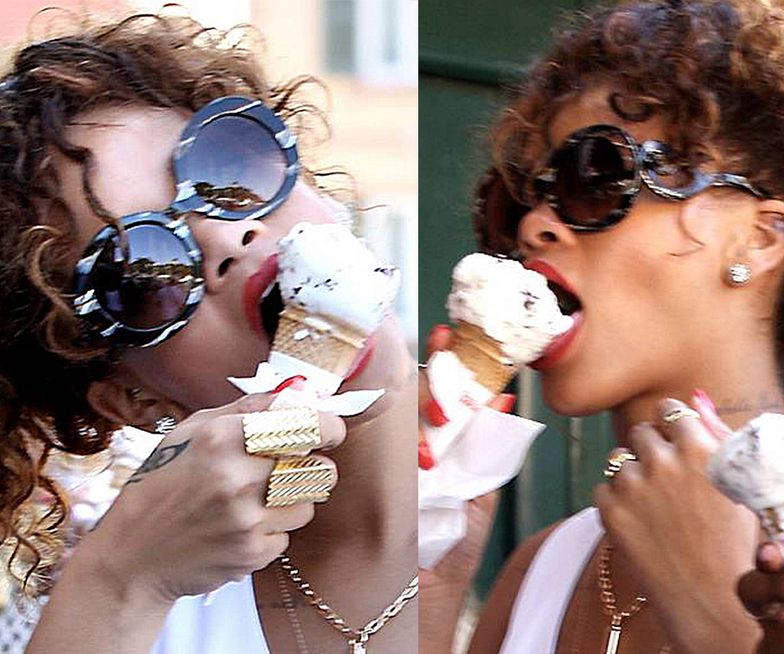 Rihanna liże loda... Seksowna?