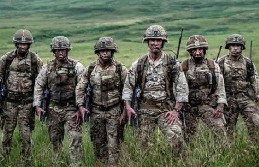 „Paras: jednostka specjalna” w BBC Brit