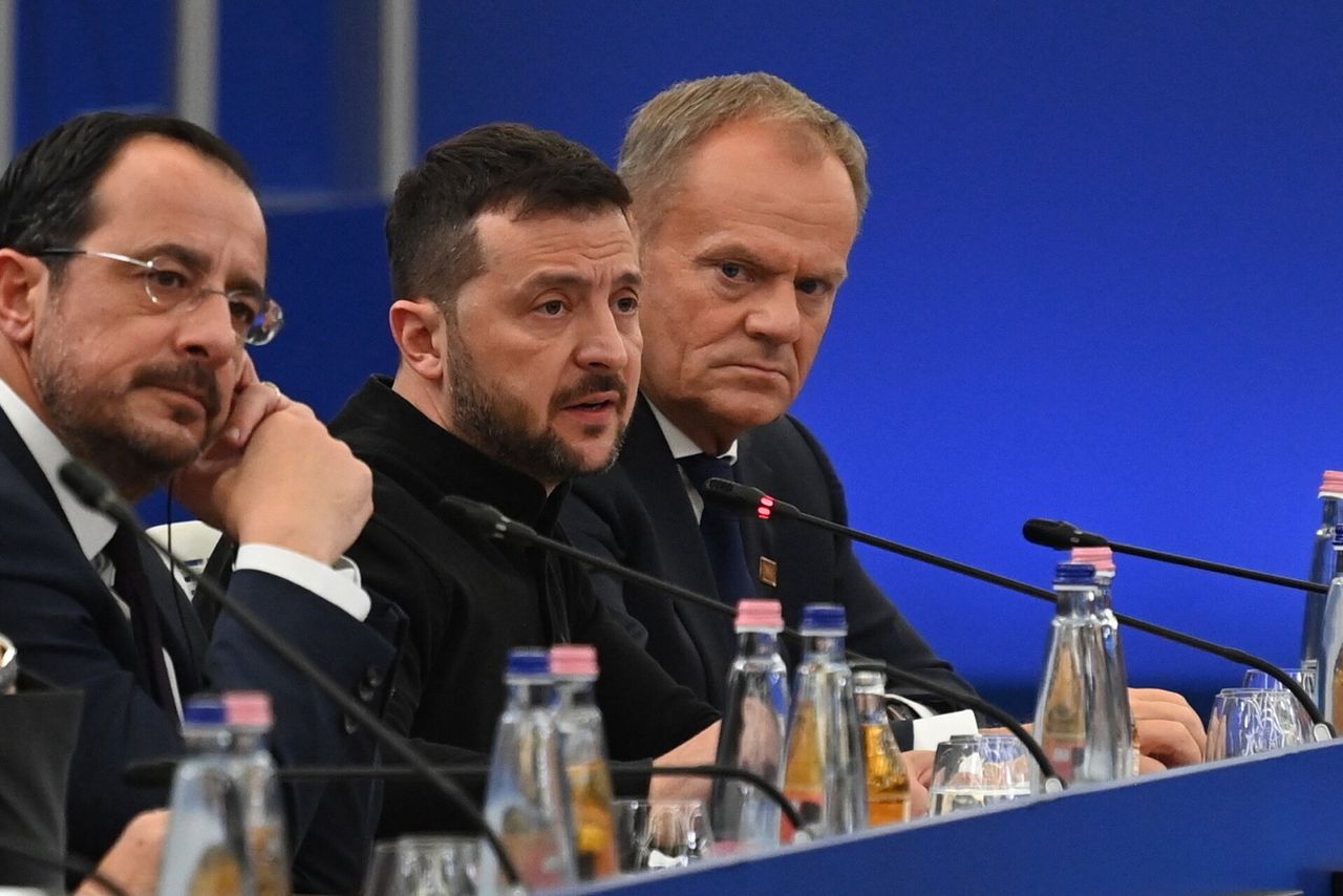 Zelensky warns Europe: Embracing Putin is 'suicide'