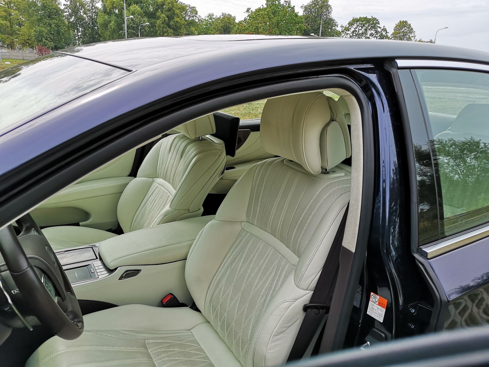 Lexus LS 500 Omotenashi: System audio Mark Levinson i sterowanie za pomocą tabletu 15