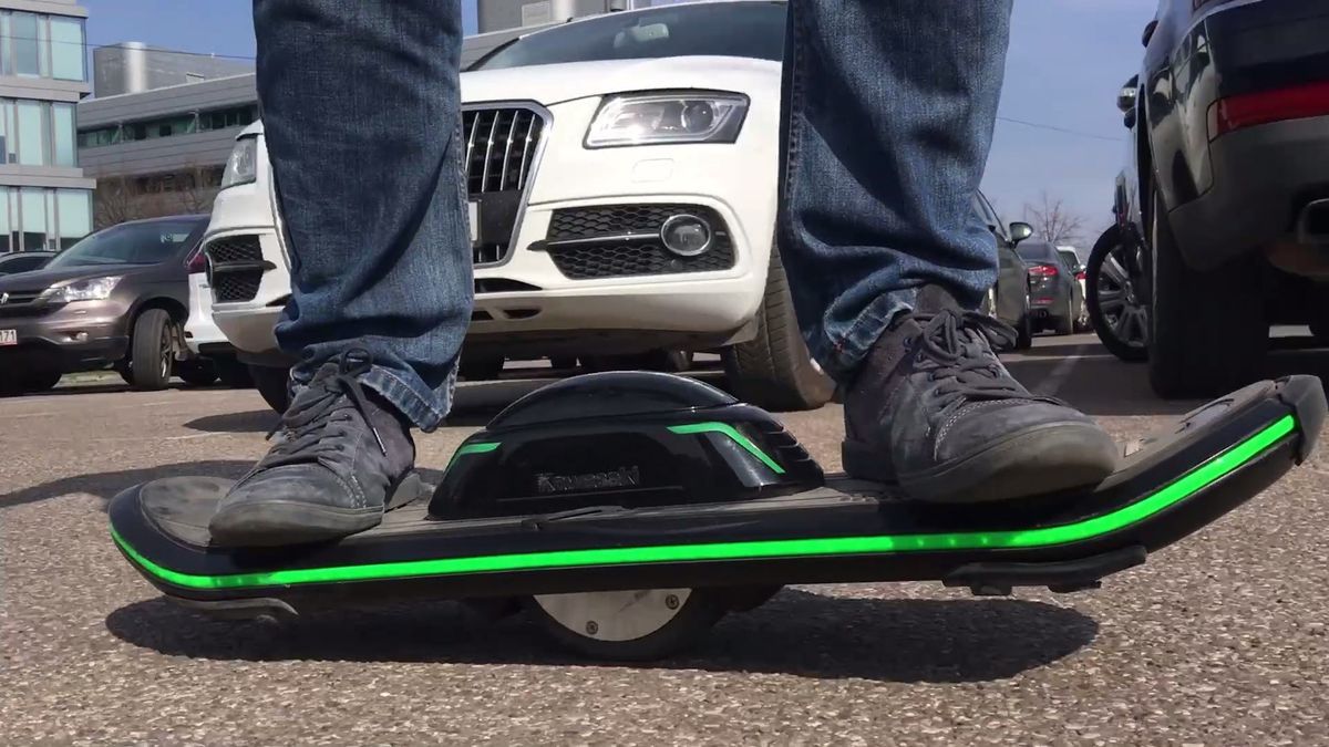 Test elektrycznej deskorolki Kawasaki 1