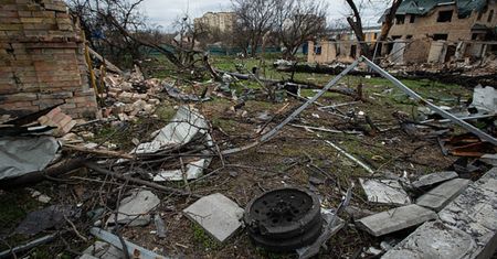 Kolejna mogiła zbiorowa pod Kijowem. Przerażająca skala okrucieństw