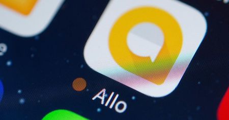 Edward Snowden ostrzega przed Google Allo