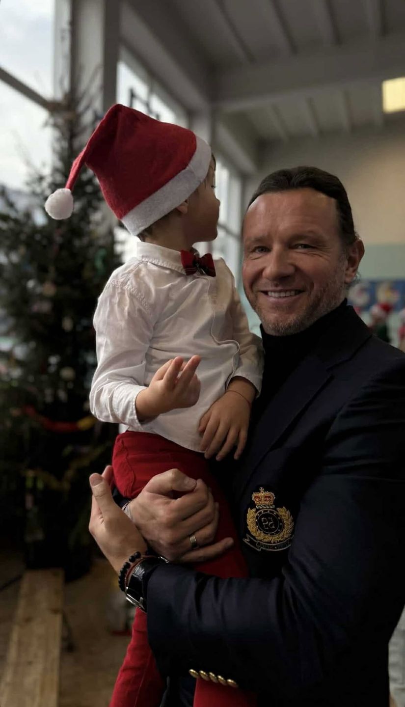 Małgorzata Rozenek relacjonuje bożonarodzeniowy koncert Henia