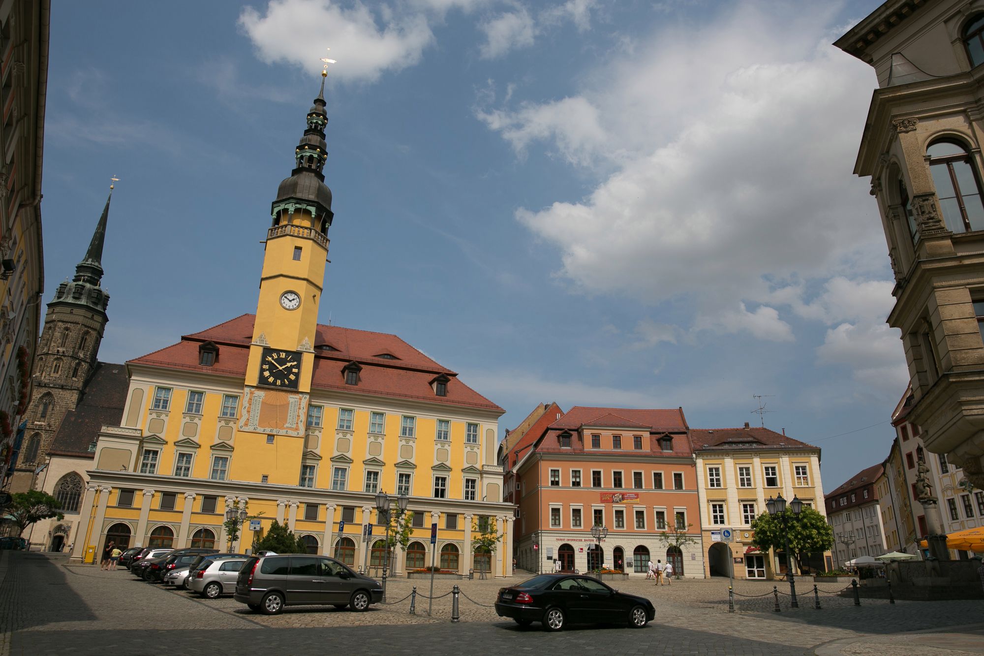 Sigma 24-35 mm f/2 Art - czy jest w stanie zastąpić trzy stałki? [recenzja] 79