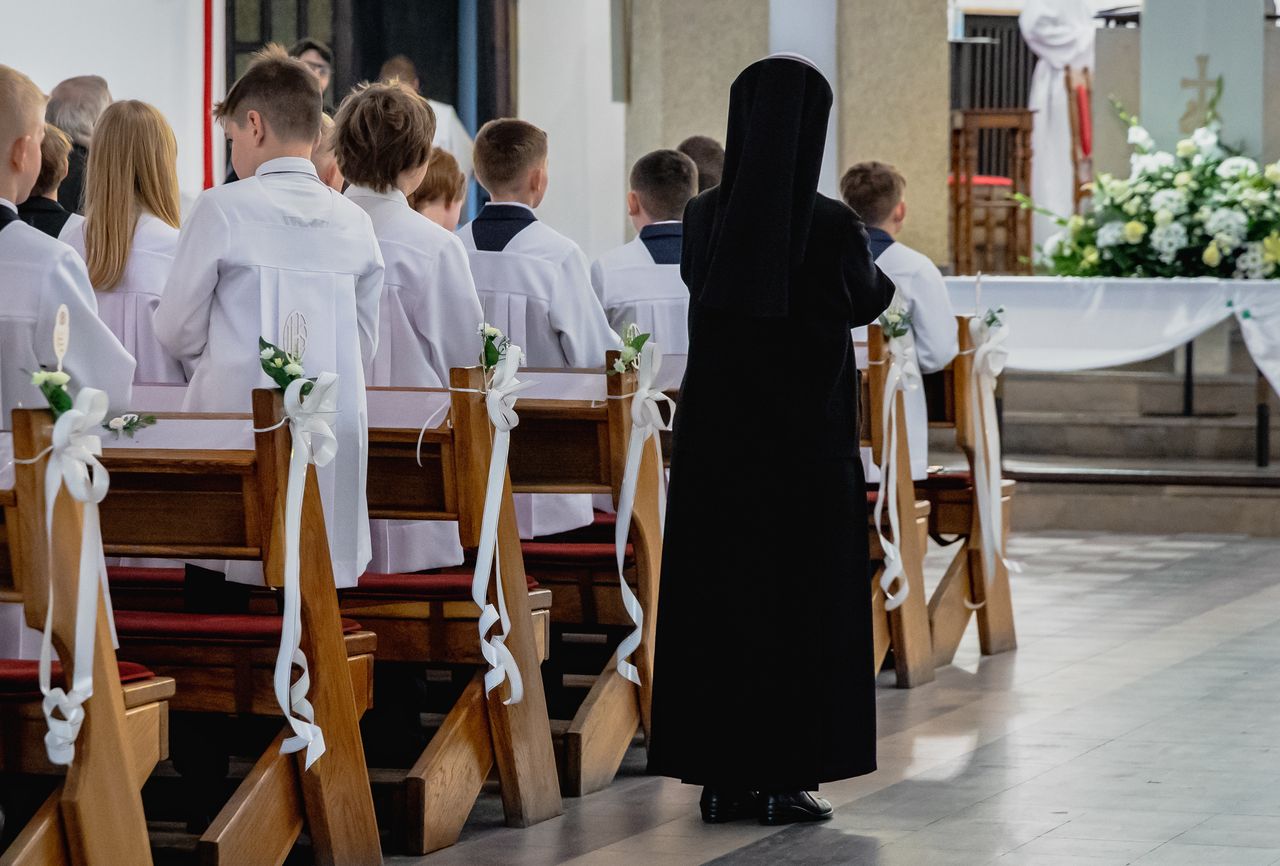 Co dać w prezencie z okazji pierwszej komunii świętej? - zdjęcie poglądowe