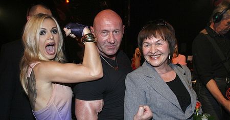 Doda o ojcu-polityku: "NIE CHCĘ SIĘ W TO MIESZAĆ"
