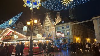 Wrocław: Kiedy rusza Jarmark Bożonarodzeniowy 2025? W tym roku ponad 250 stoisk w Rynku i nowe atrakcje