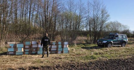 Zatrzymano przemytników oraz papierosy o wartości pół miliona złotych