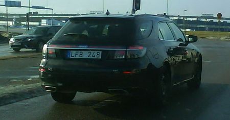 SAAB 9-5 SportCombi bez kamuflażu!