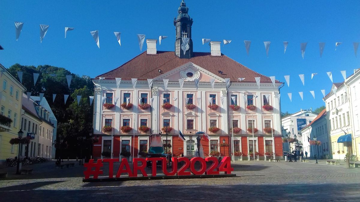 Ratusz w mieście Tartu