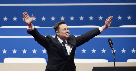 Musk w ogniu pytań. Inwestorzy Tesli domagają się wyjaśnień