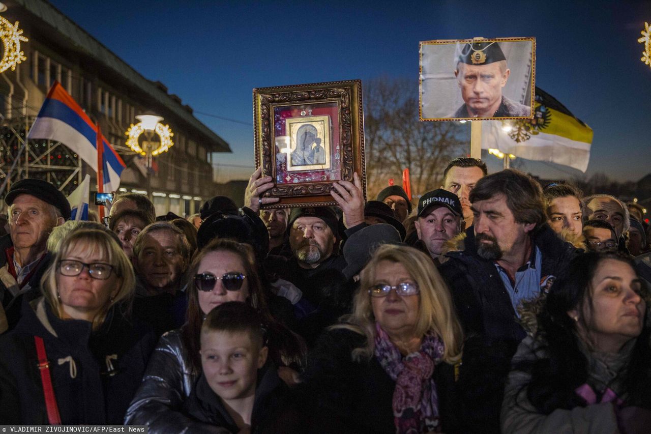 Tak zwolennicy serbskiego prezydenta czekają na wizytę Władimira Putina w swoim kraju