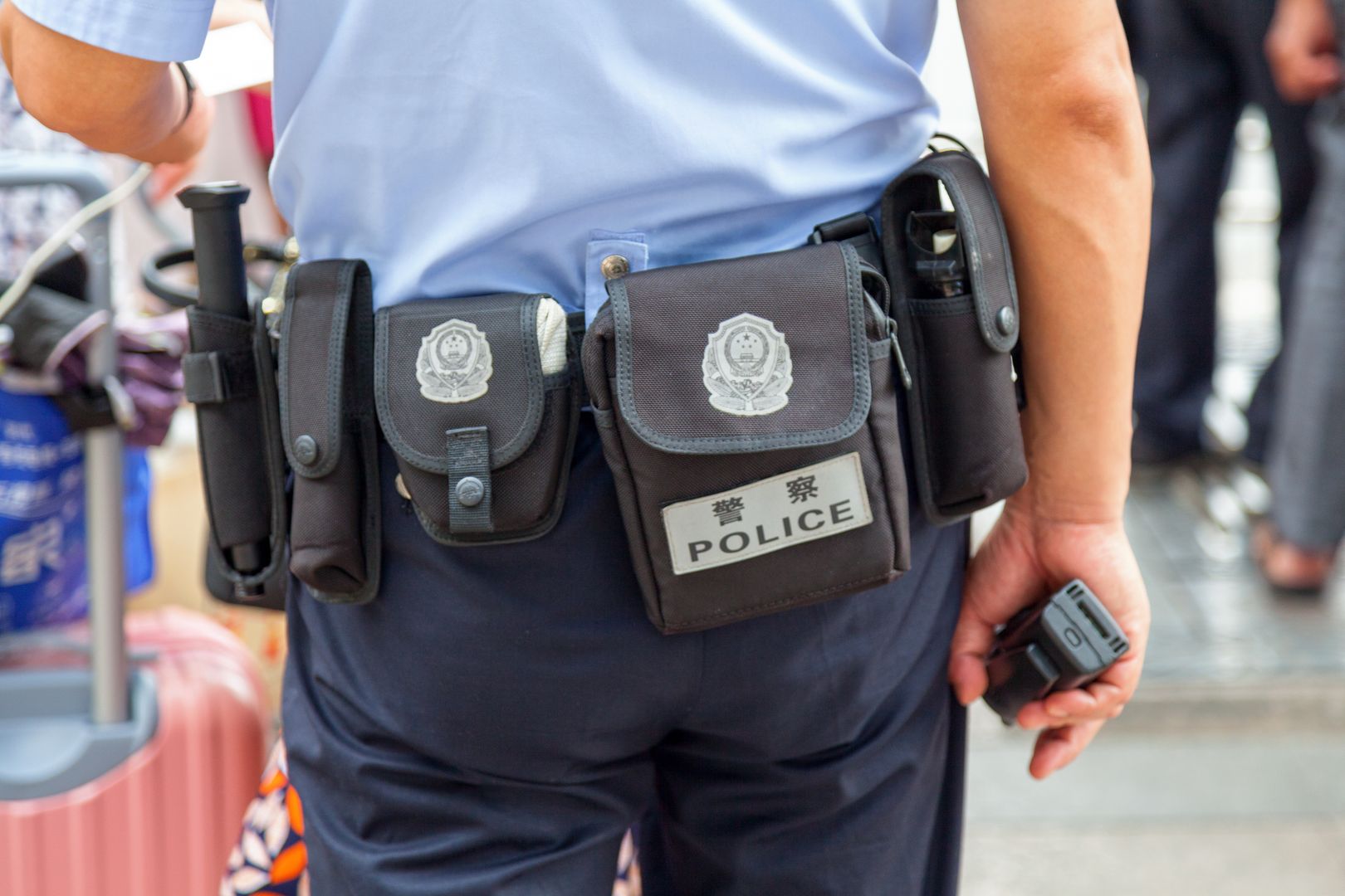 Niektórzy twierdzą, że policjanci z Chin mają kontrolować obywateli