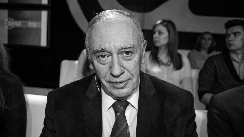 Adam Sandauer nie żyje. Miał 72 lata
