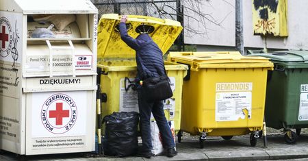 Nigdy nie zostawiaj przy śmietniku. Możesz ponieść konsekwencje
