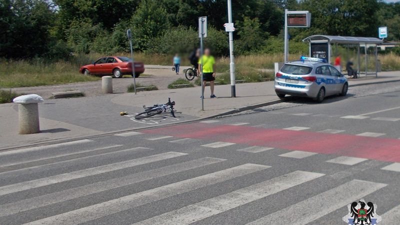 Wałbrzych. 85-latek potrącony przez samochód. Jechał ścieżką rowerową