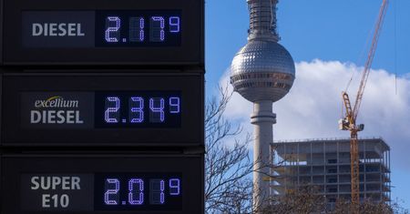 Ceny paliw w Europie. Tak ze wzrostami walczą kolejne rządy