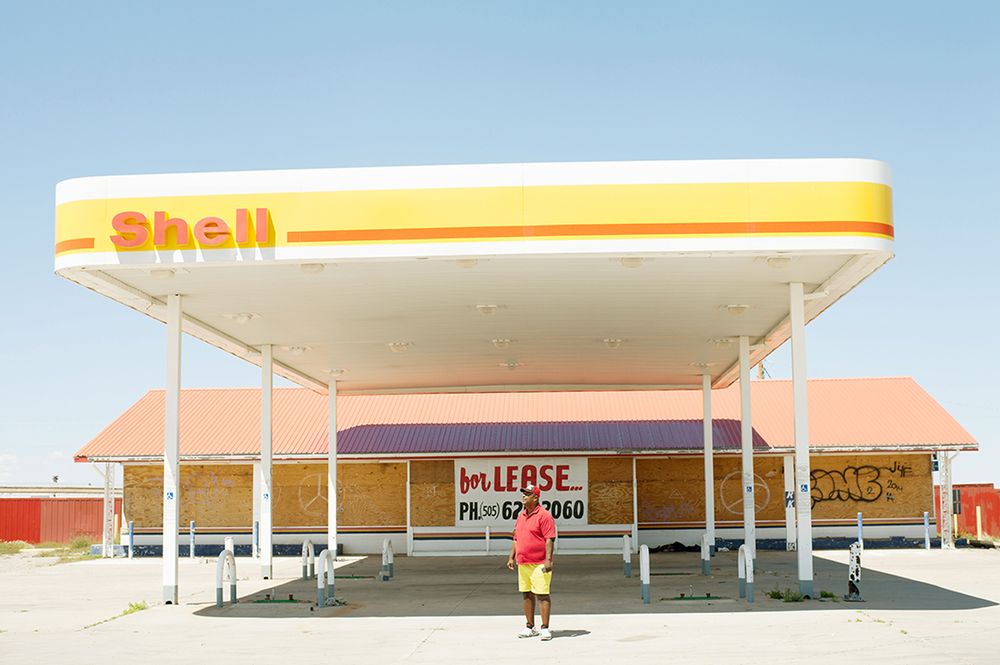 „Americana” Garroda Kirkwooda to minimalistyczny obraz wyluzowanej Kalifornii 19