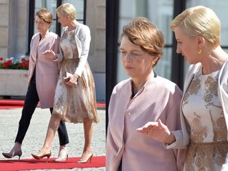 Agata Duda w złotych koronkach na spotkaniu z niemiecką parą prezydencką (ZDJĘCIA)