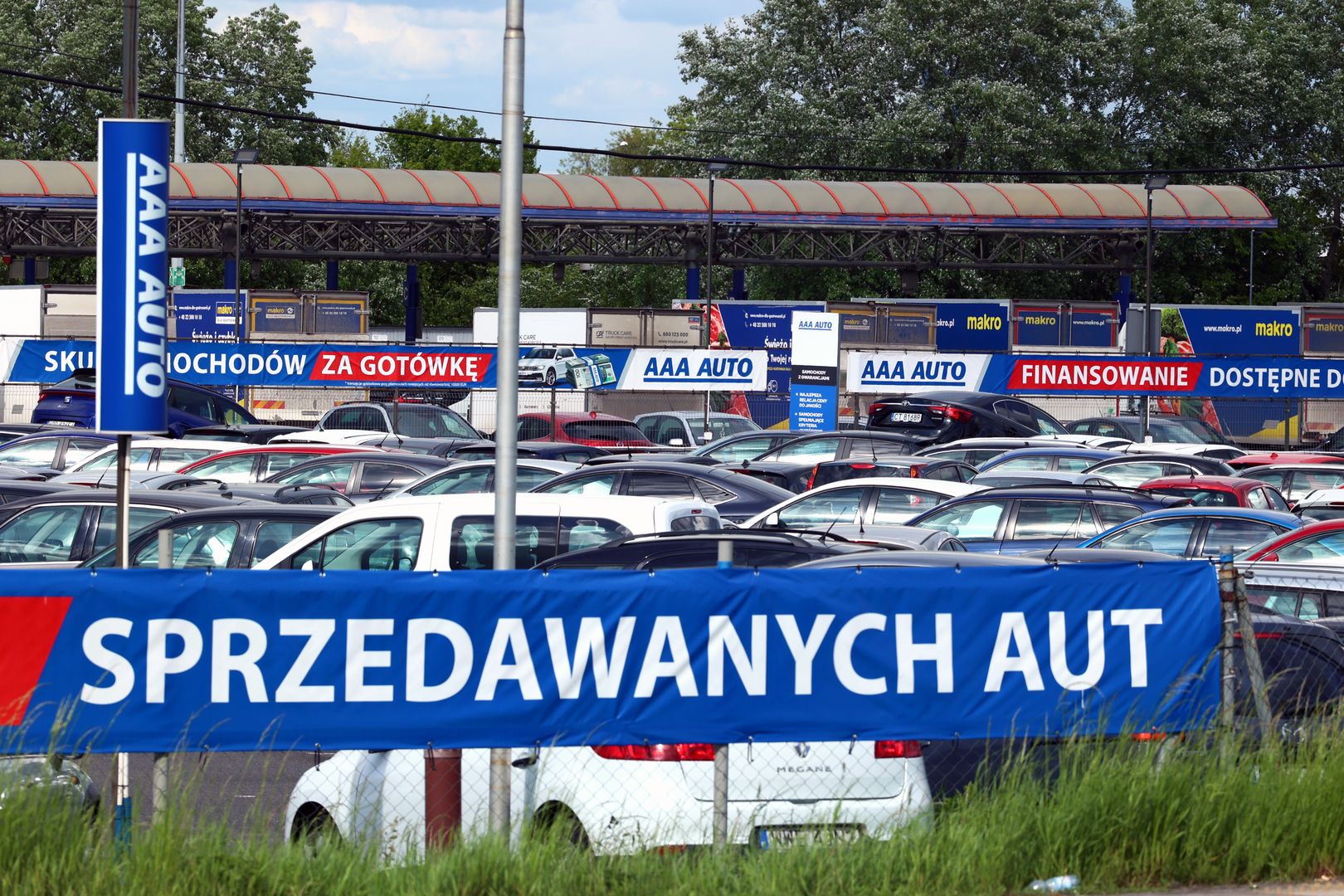 komis samochodowy